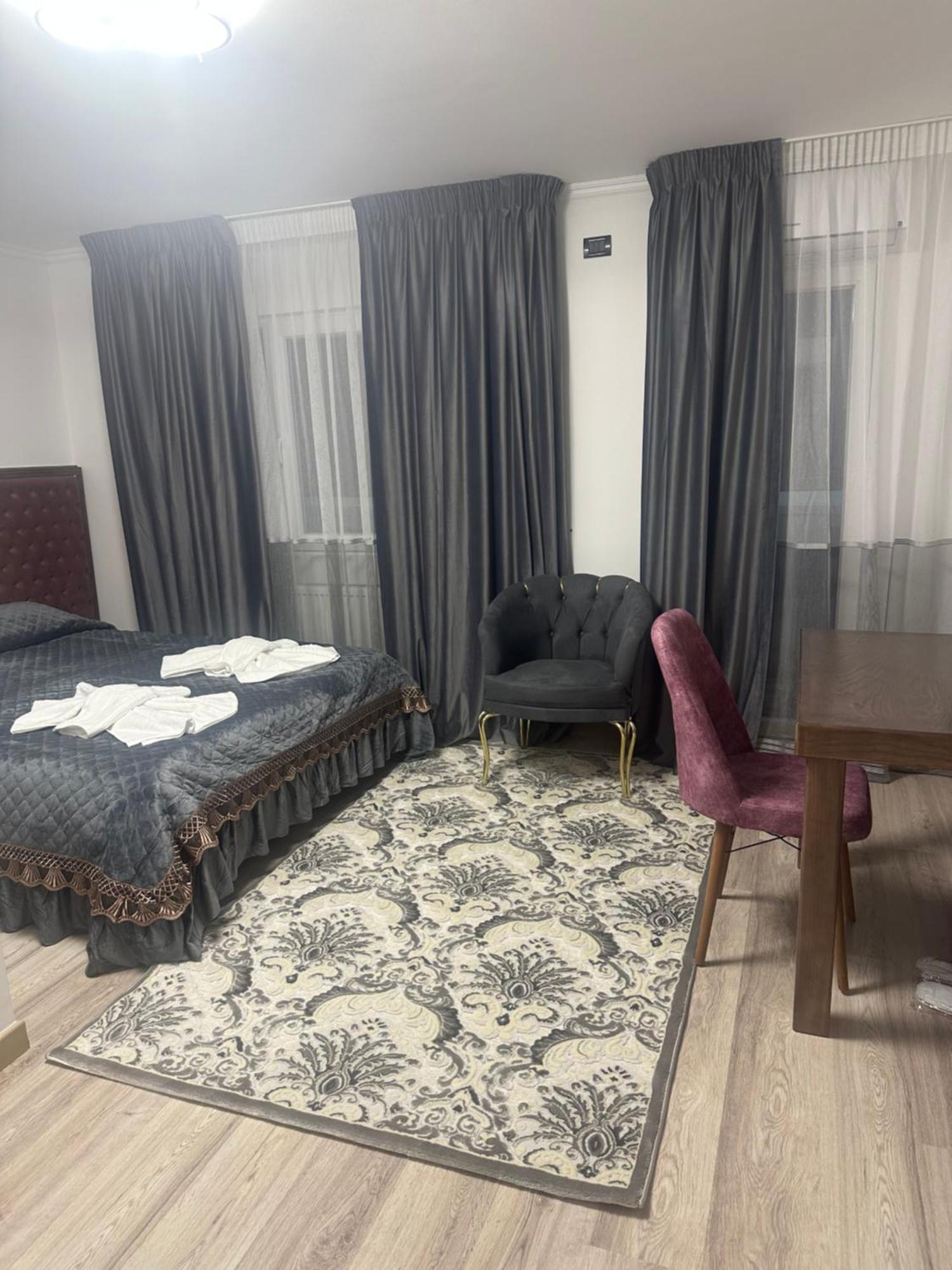 Pensiunea Cascada Putnei Lepşa Exterior foto